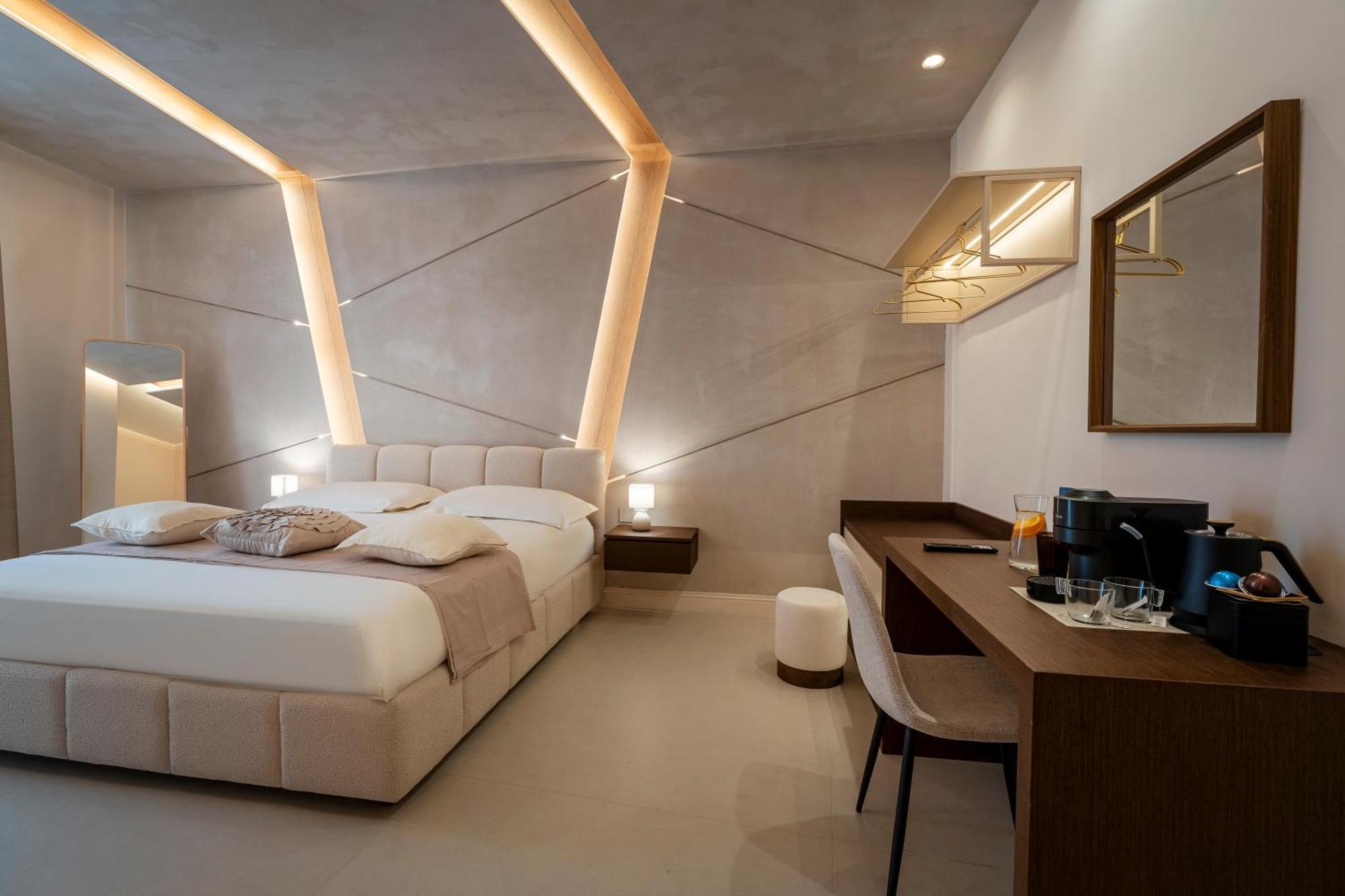 Halo Suite Неаполь Экстерьер фото