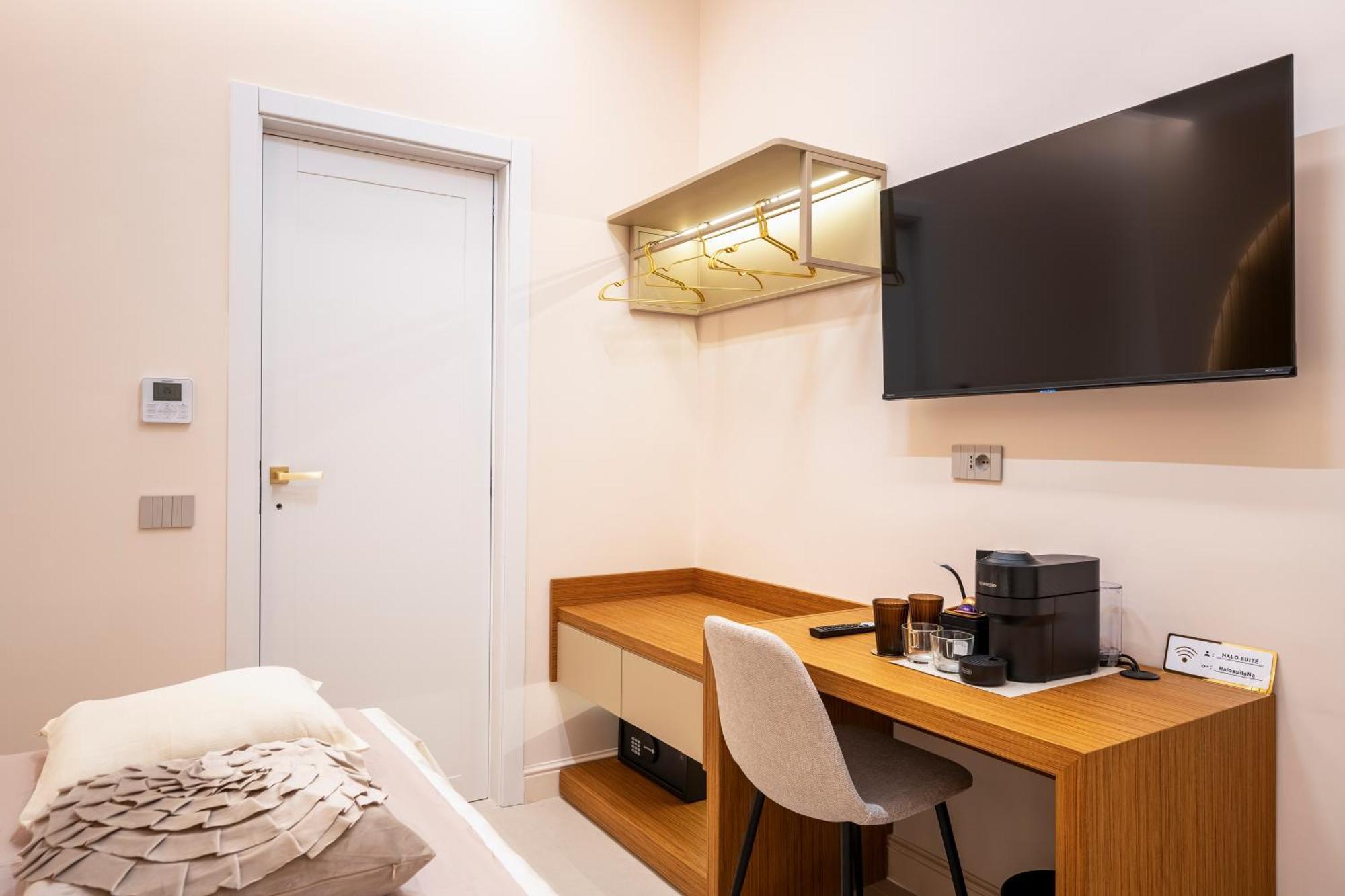 Halo Suite Неаполь Экстерьер фото