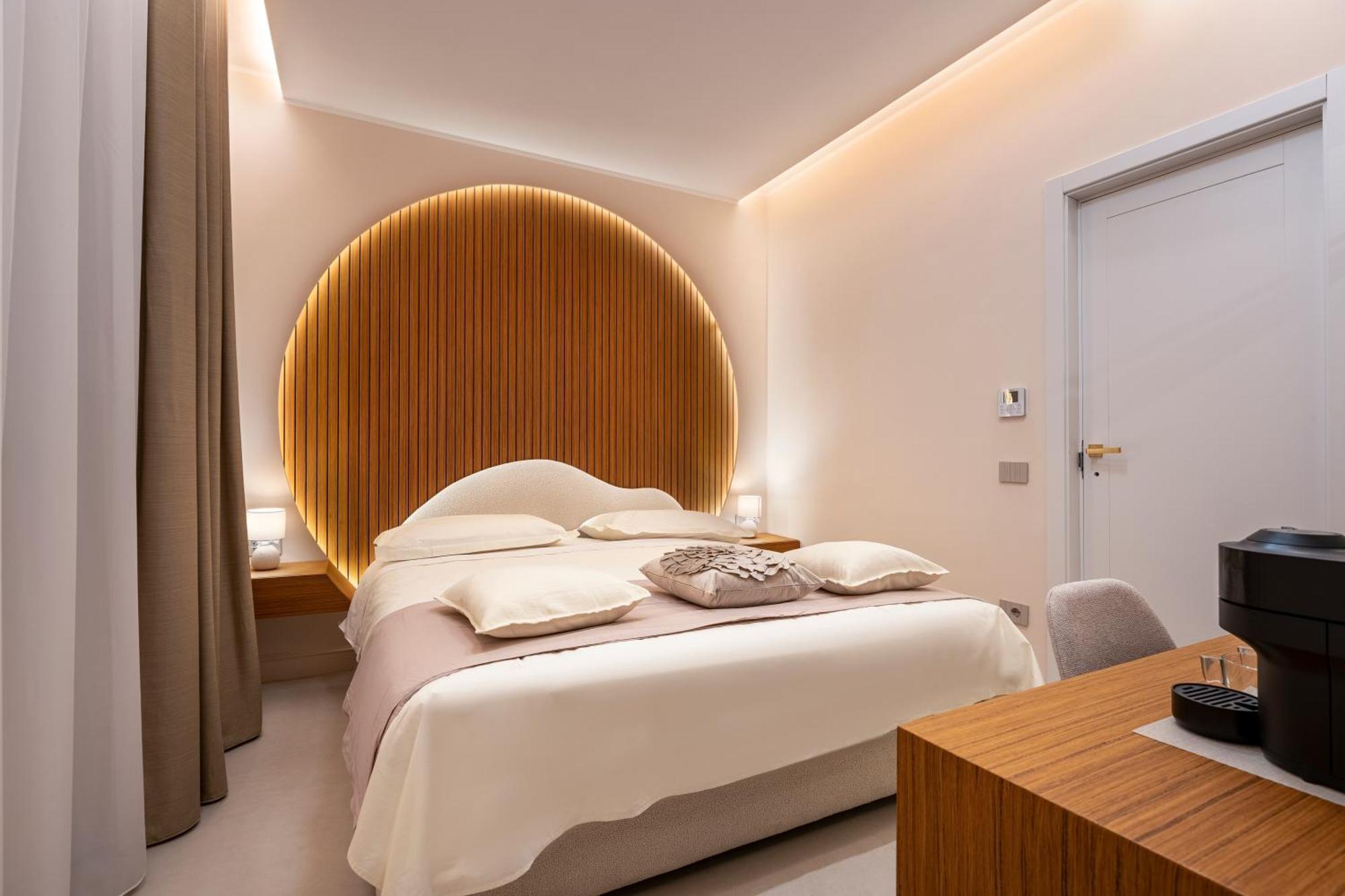 Halo Suite Неаполь Экстерьер фото