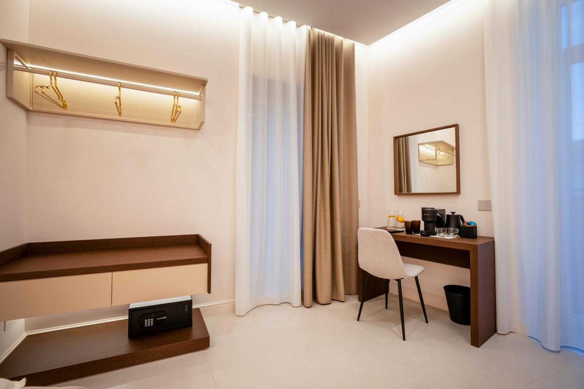 Halo Suite Неаполь Экстерьер фото