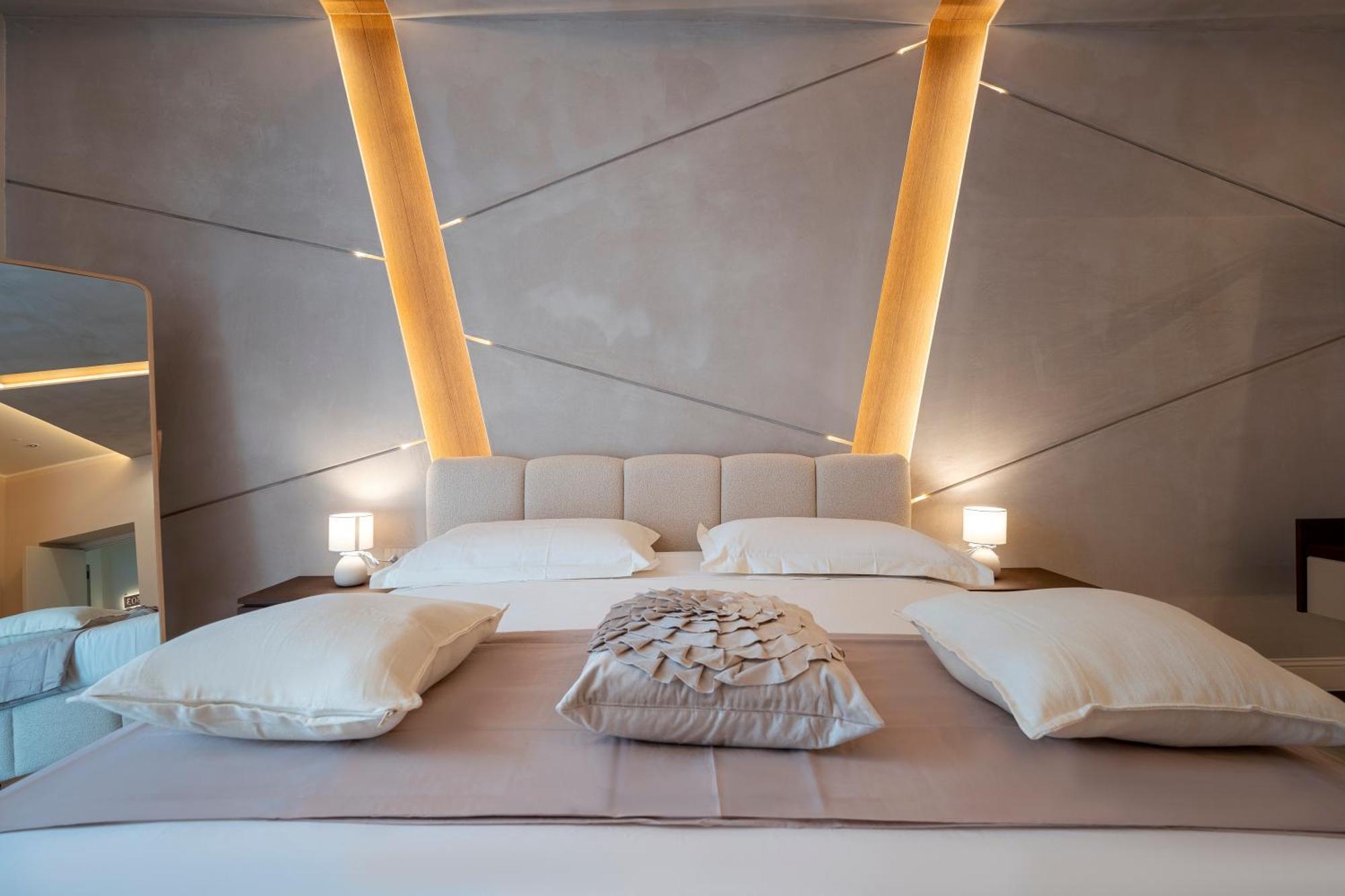 Halo Suite Неаполь Экстерьер фото